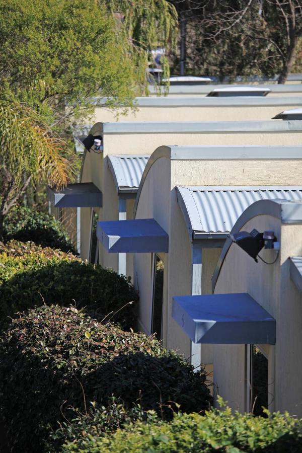 Travellers Motor Village Newcastle Chambre photo